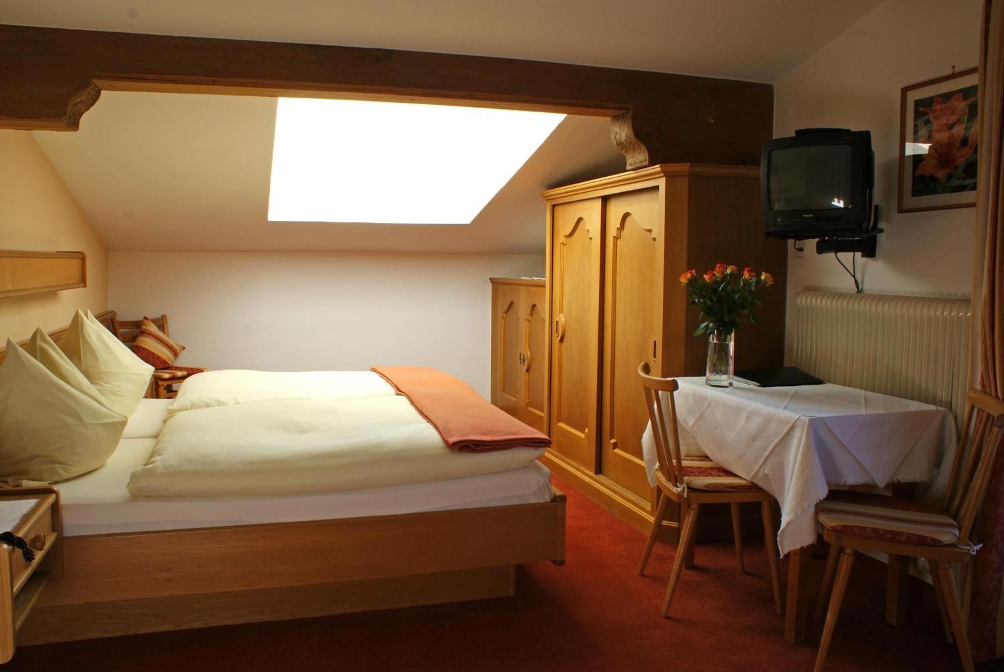 Gasthof Riederhof แกร์ลอส ภายนอก รูปภาพ
