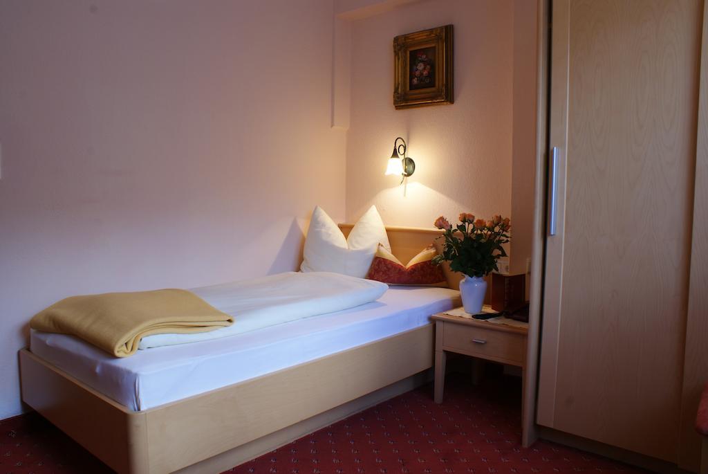 Gasthof Riederhof แกร์ลอส ห้อง รูปภาพ